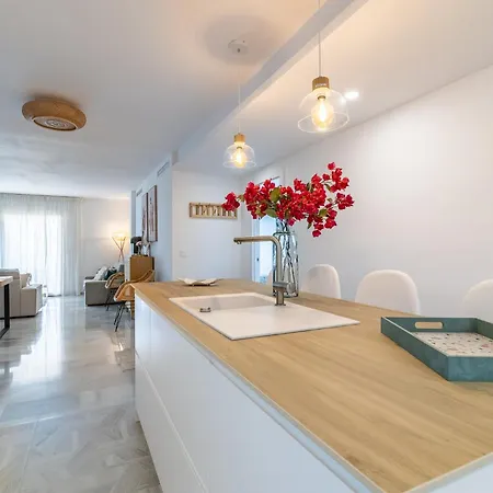 Espectacular Estepona, Primera Linea De Playa, Totalmente Reformado En 2023 * Estepona